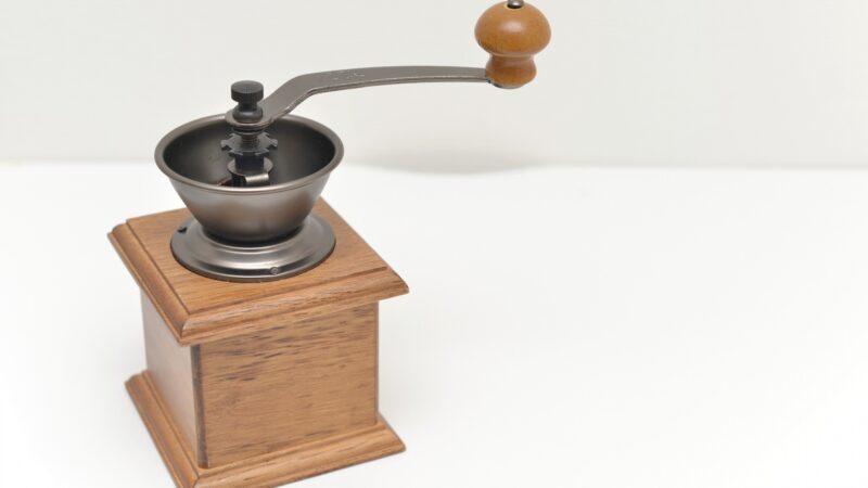 コーヒーミルは電動がおすすめ！手動・電動の選び方やおすすめも徹底解説